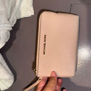 Michael kors rose gold wallet